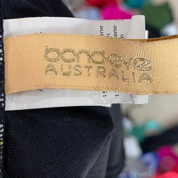 One piece swim suit - Picture 3 of 4